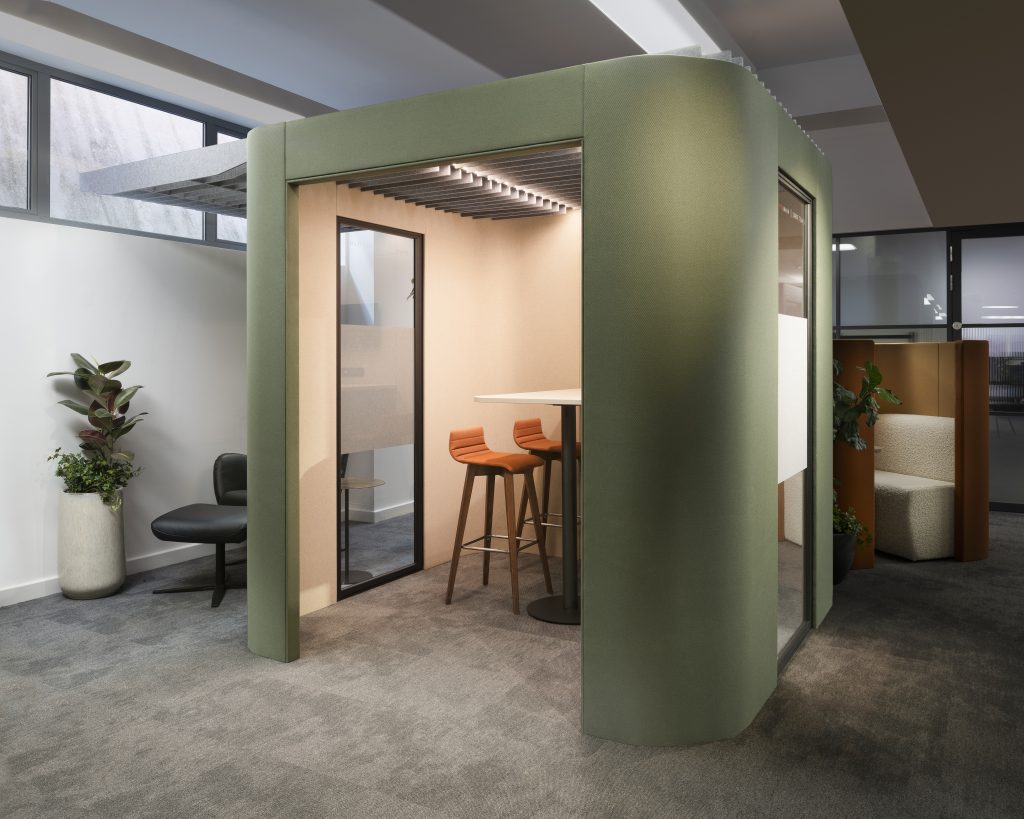 Spacemann Showroom